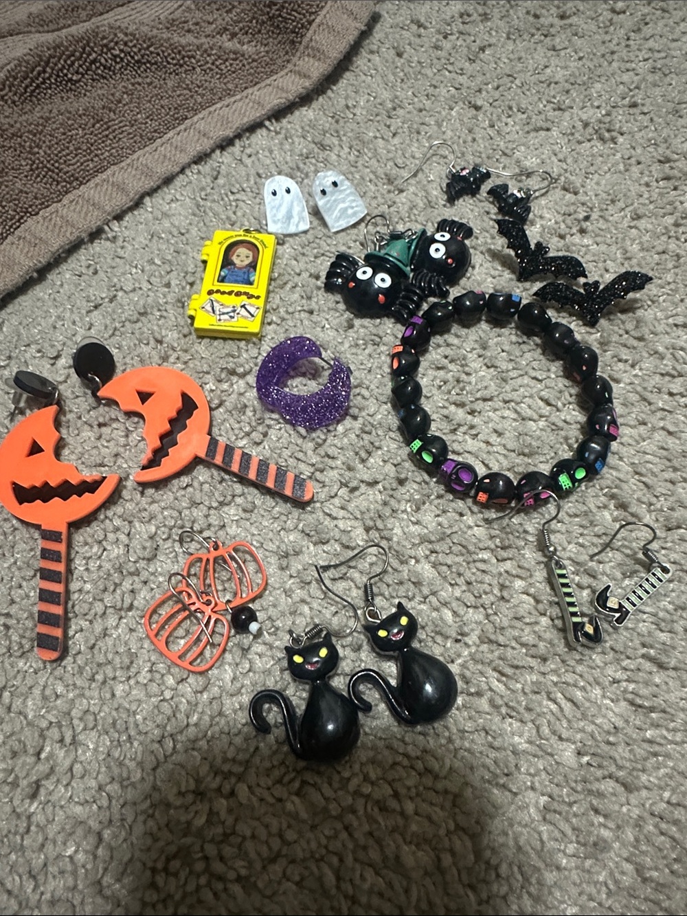 Halloween jewelry Accessories Set - Black & Orange Earrings and Bracelet chucky